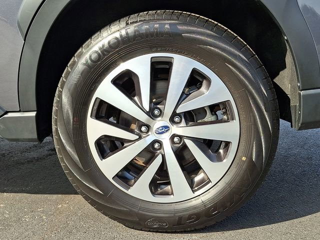 Certified 2025 Subaru Outback Premium image 8