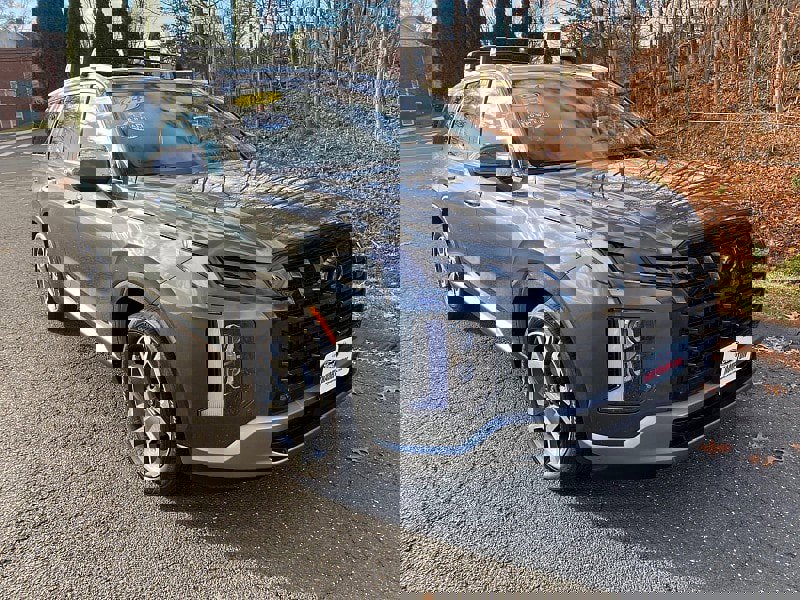 Used 2024 Hyundai Palisade Limited image 3