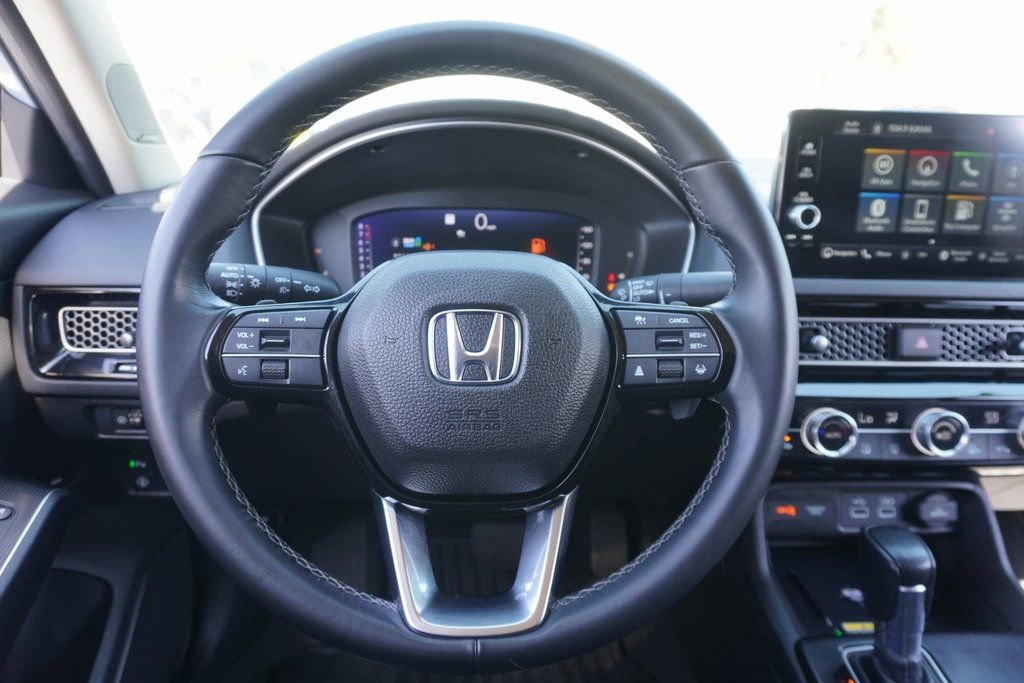 Used 2022 Honda Civic Touring image 9