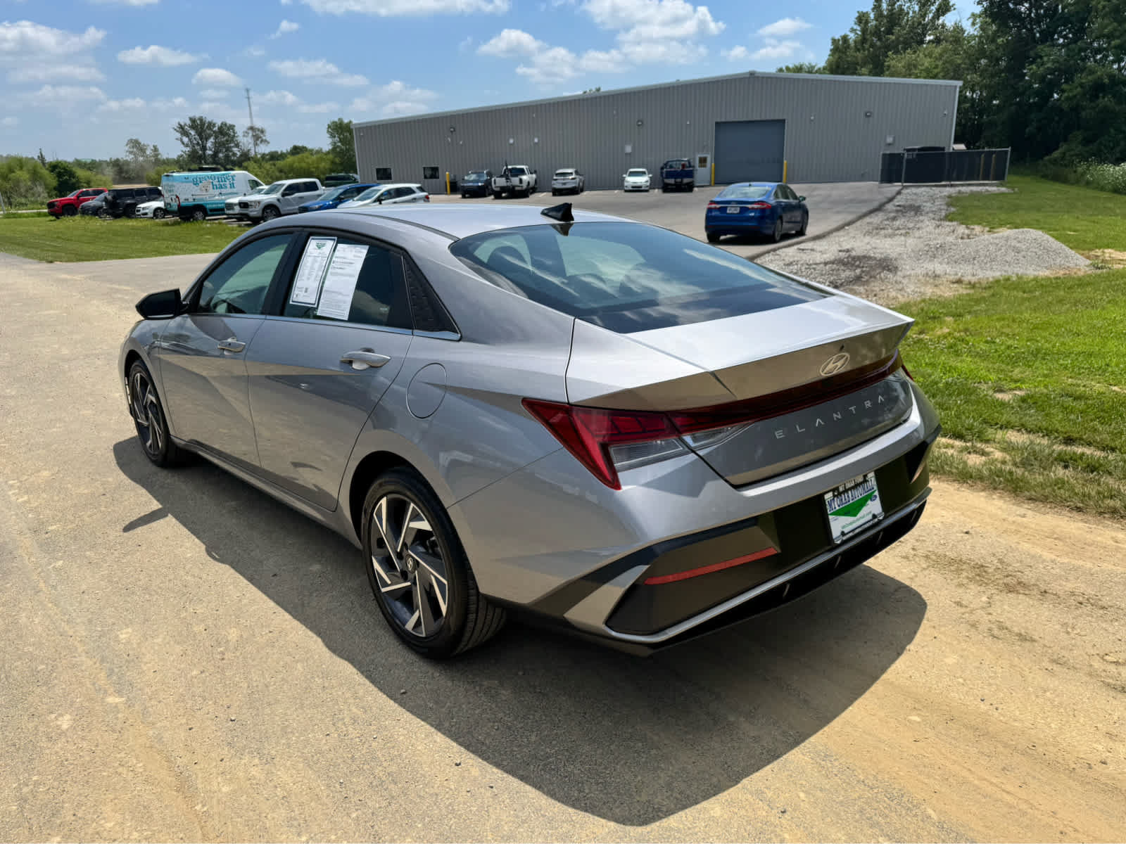 Used 2025 Hyundai Elantra SEL FWD image 7