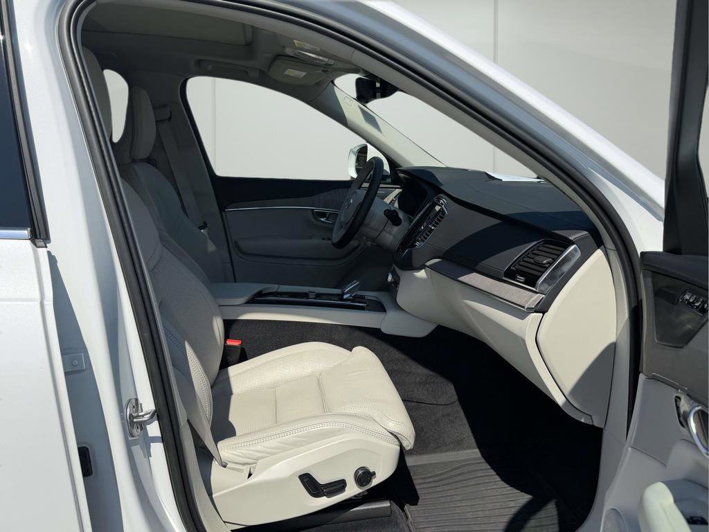 Used 2023 Volvo XC90 B6 Ultimate w/ Protection Package Premier AWD/4WD image 11