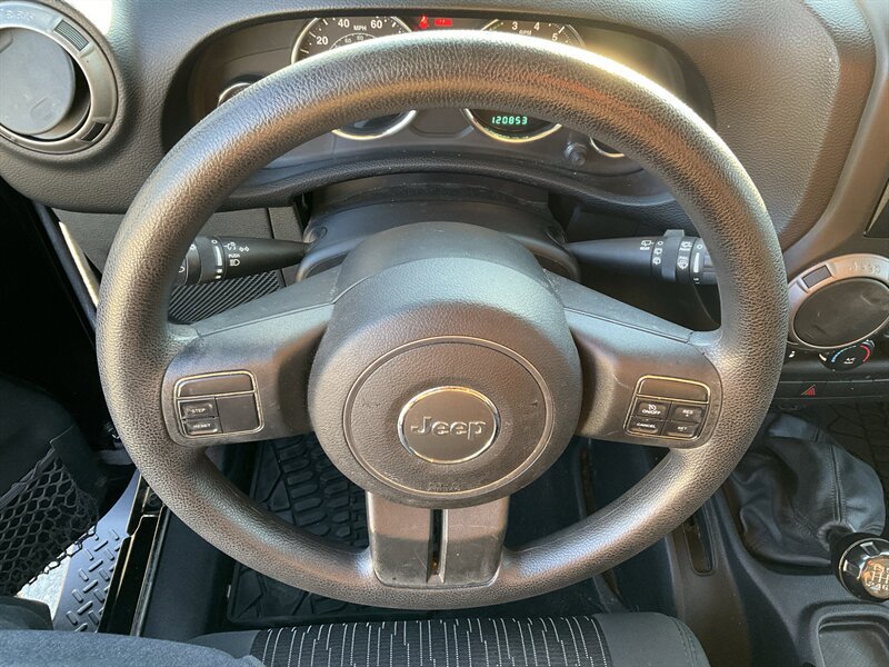 Used 2012 Jeep Wrangler Sport AWD/4WD image 17