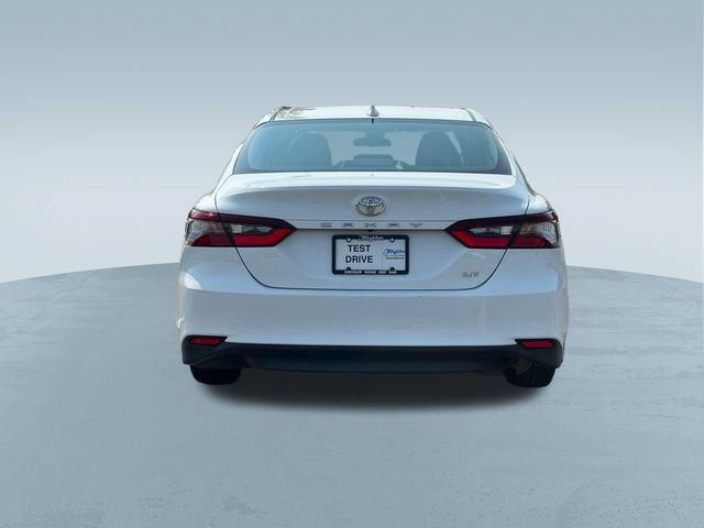 Used 2021 Toyota Camry LE FWD image 7