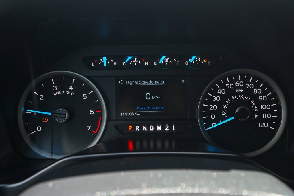Used 2016 Ford F150 XLT w/ Equipment Group 302A Luxury AWD/4WD image 40