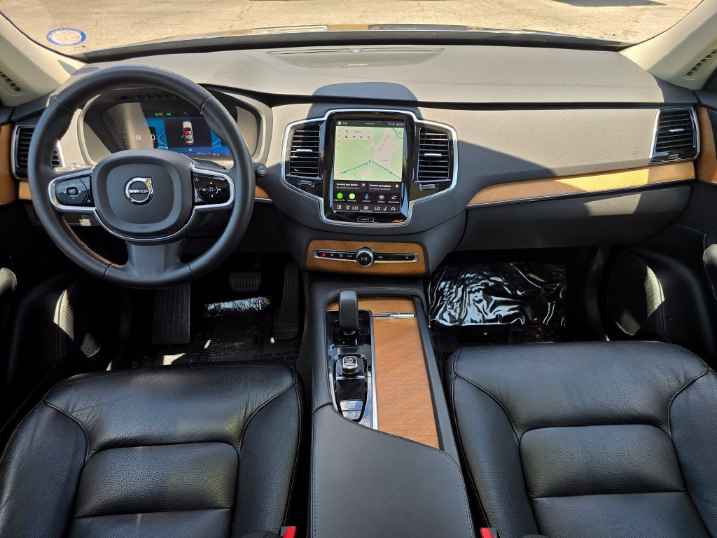 Used 2023 Volvo XC90 B6 Plus w/ Protection Package Premier AWD/4WD image 9