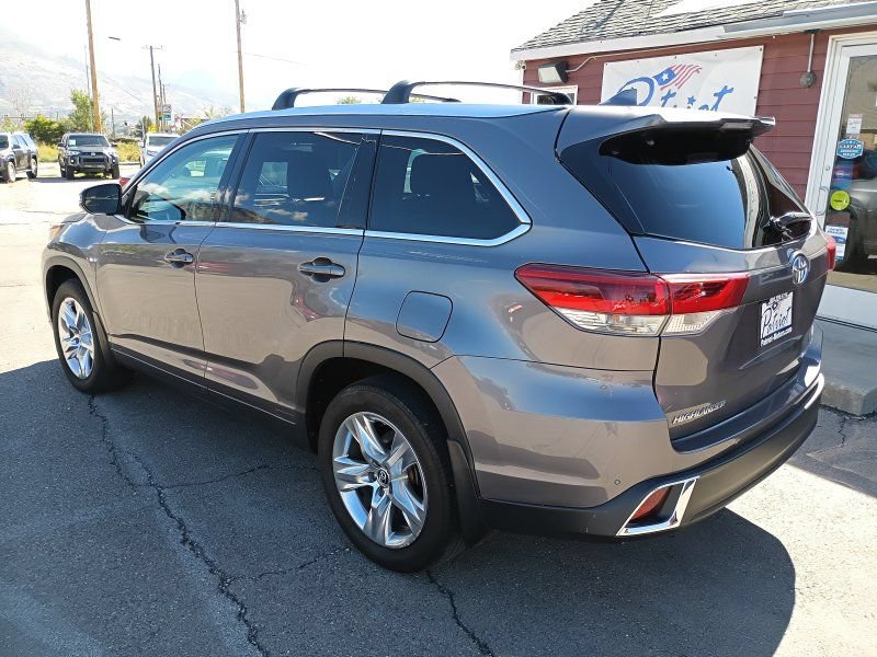 Used 2018 Toyota Highlander Limited AWD/4WD image 3
