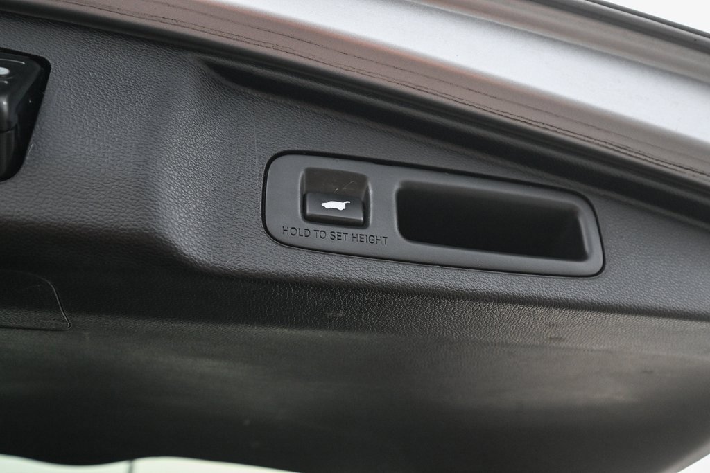 Used 2020 Honda CR-V EX-L image 17