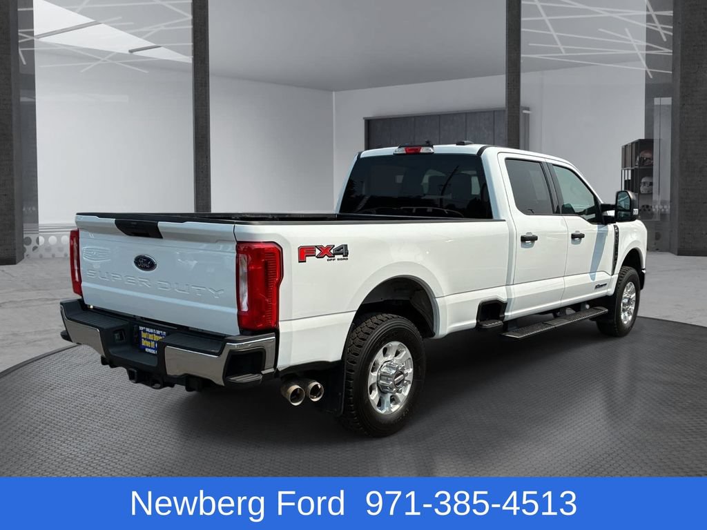 Used 2023 Ford F350 XLT w/ FX4 Off-Road Package AWD/4WD image 5