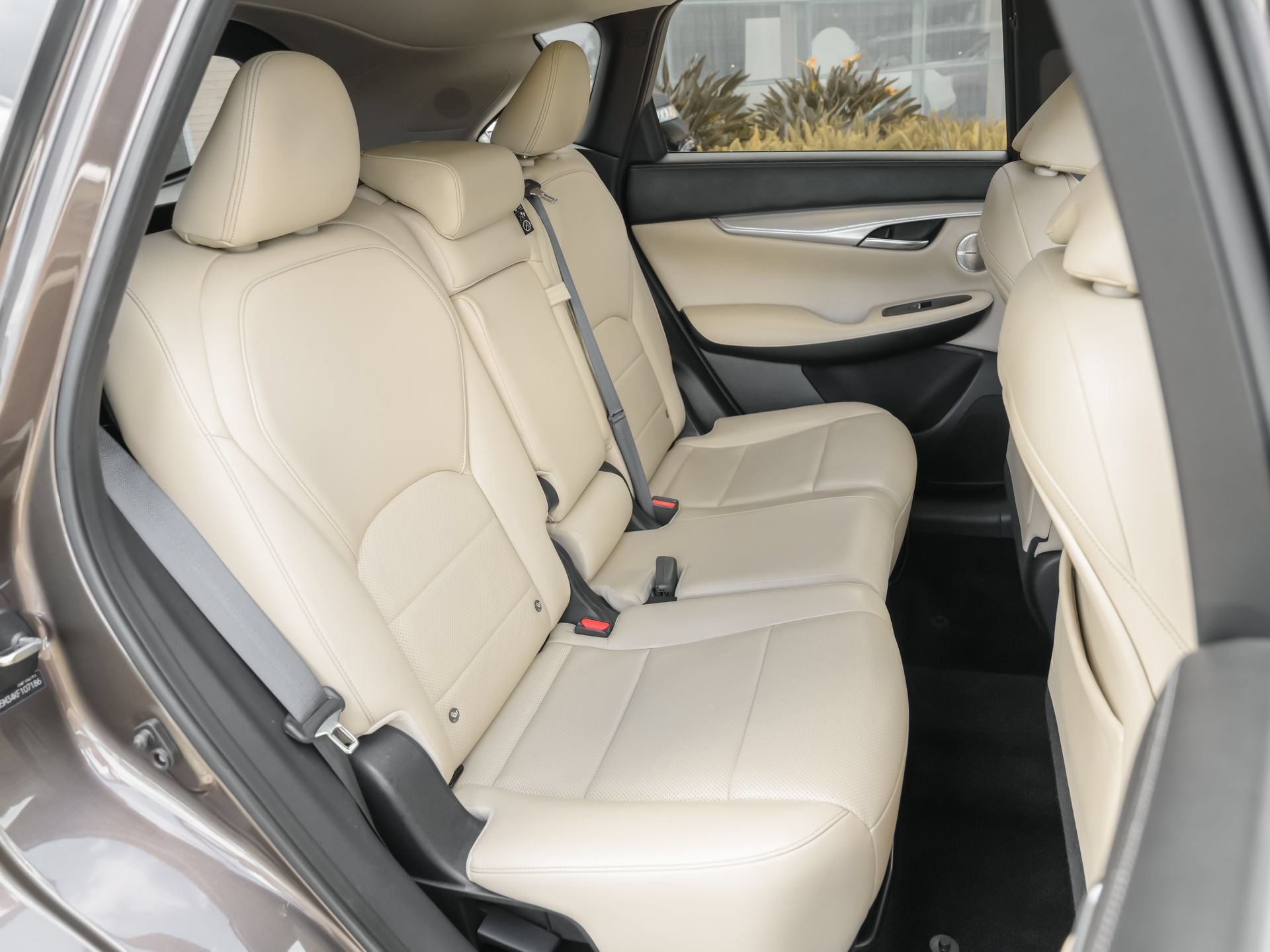 Used 2019 INFINITI QX50 Essential w/ Premium Audio Package AWD/4WD image 37