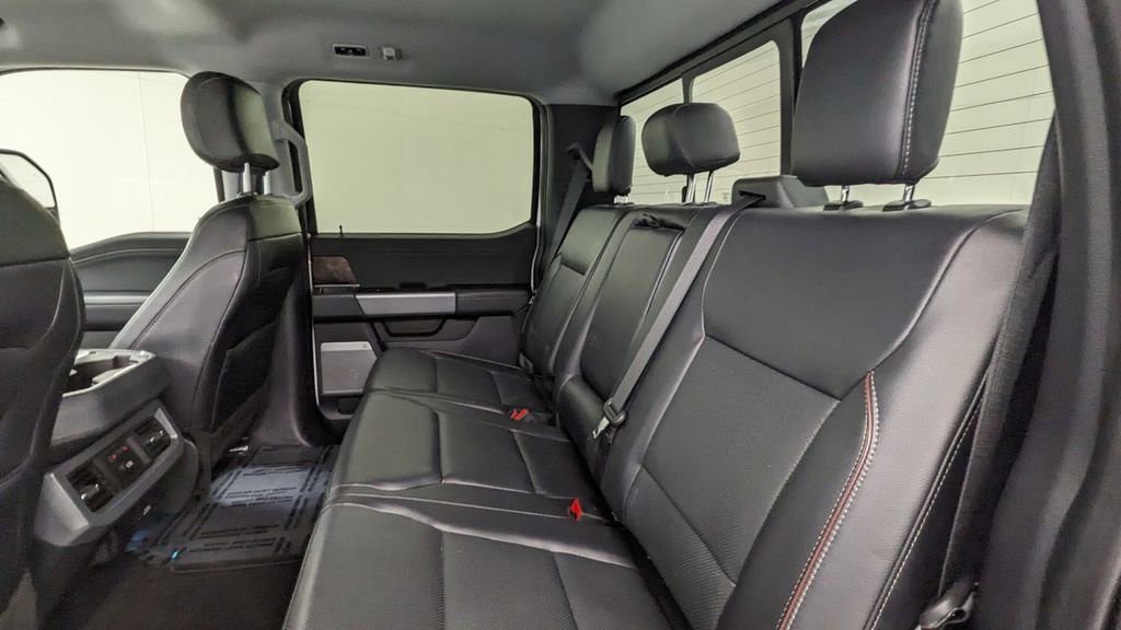 Used 2024 Ford F350 Lariat w/ Lariat Ultimate Package image 37