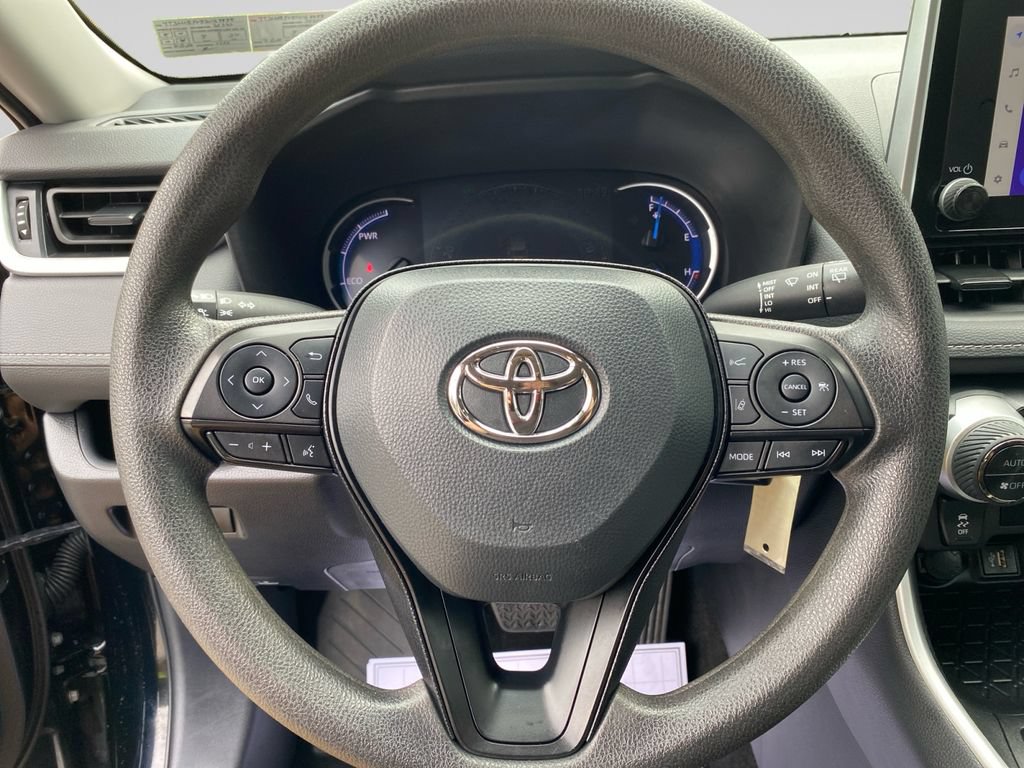 Used 2025 Toyota RAV4 LE AWD/4WD image 22