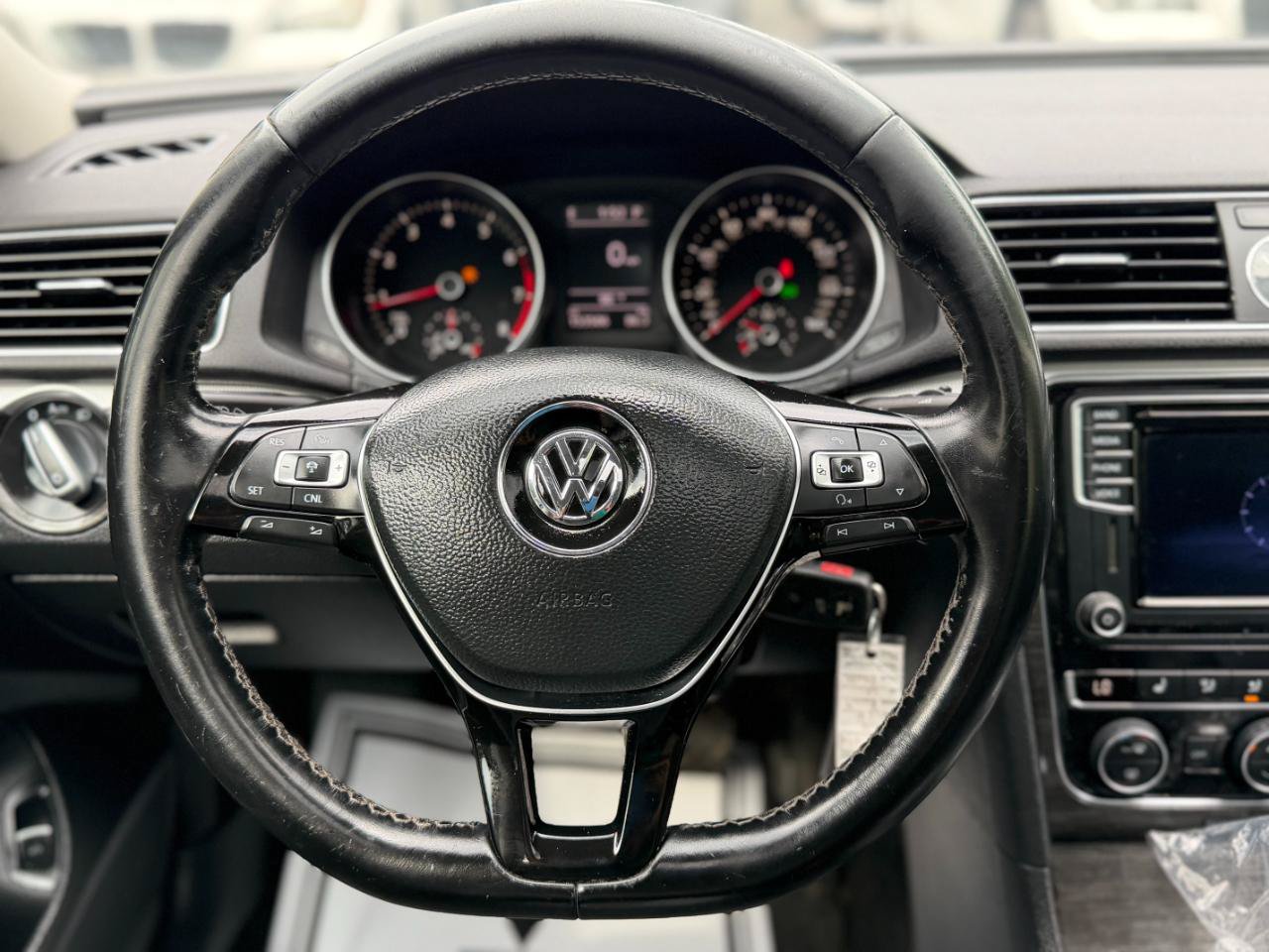 Used 2016 Volkswagen Passat 1.8T SE FWD image 49
