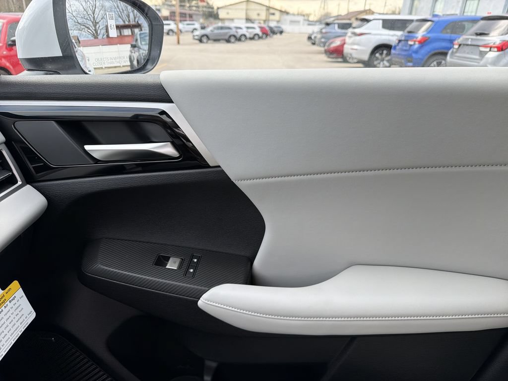 New 2026 Mitsubishi Outlander SE AWD/4WD image 24