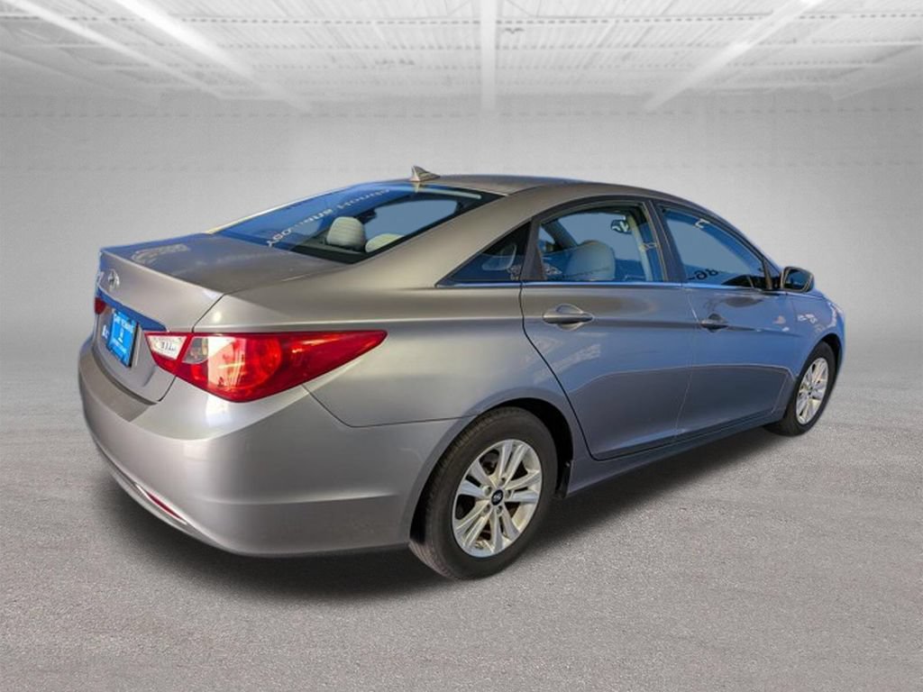 Used 2013 Hyundai Sonata GLS FWD image 5