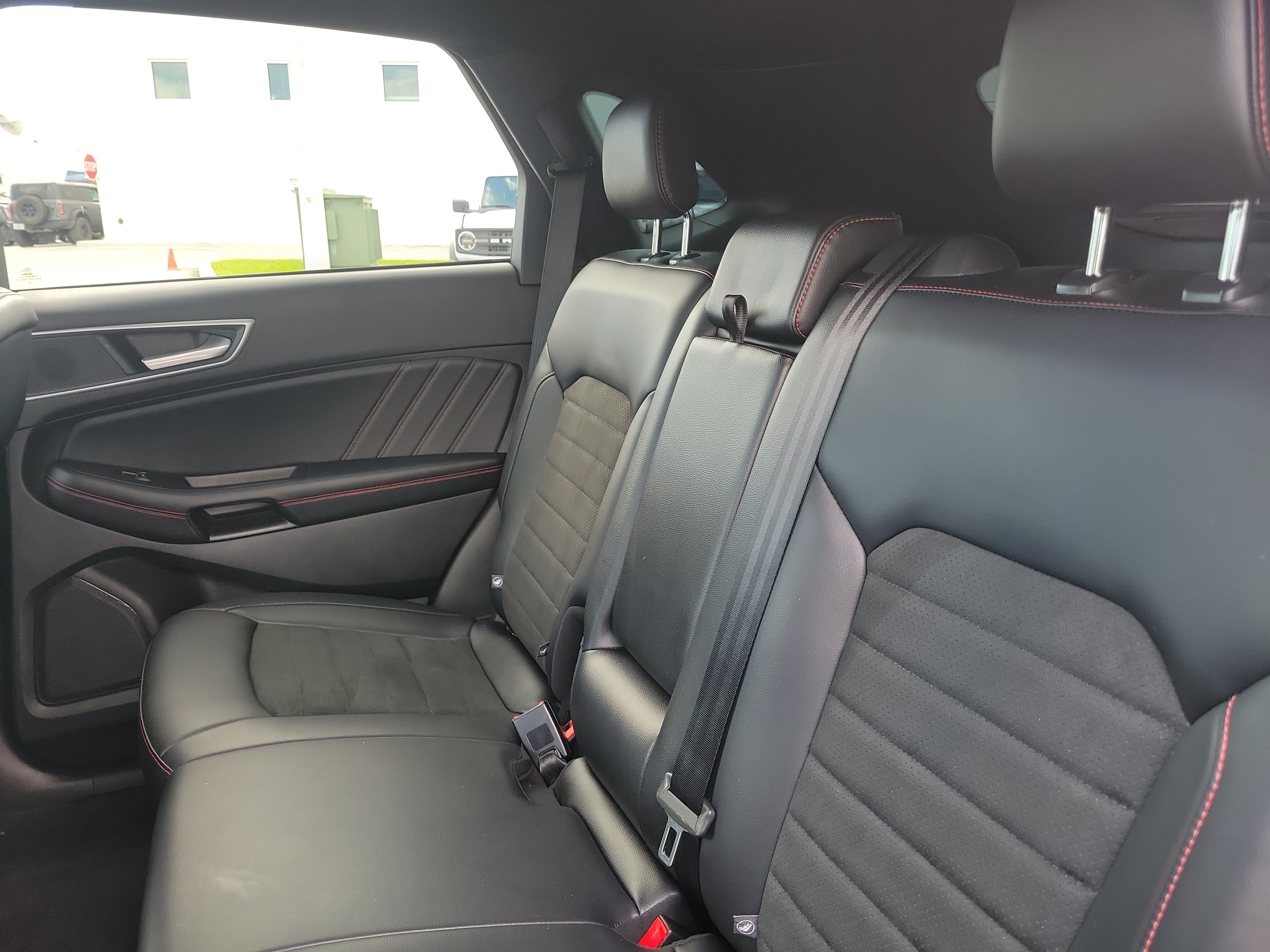 Used 2024 Ford Edge ST-Line AWD/4WD image 15