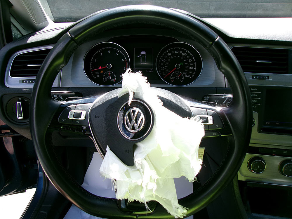 Used 2017 Volkswagen Golf SE image 19