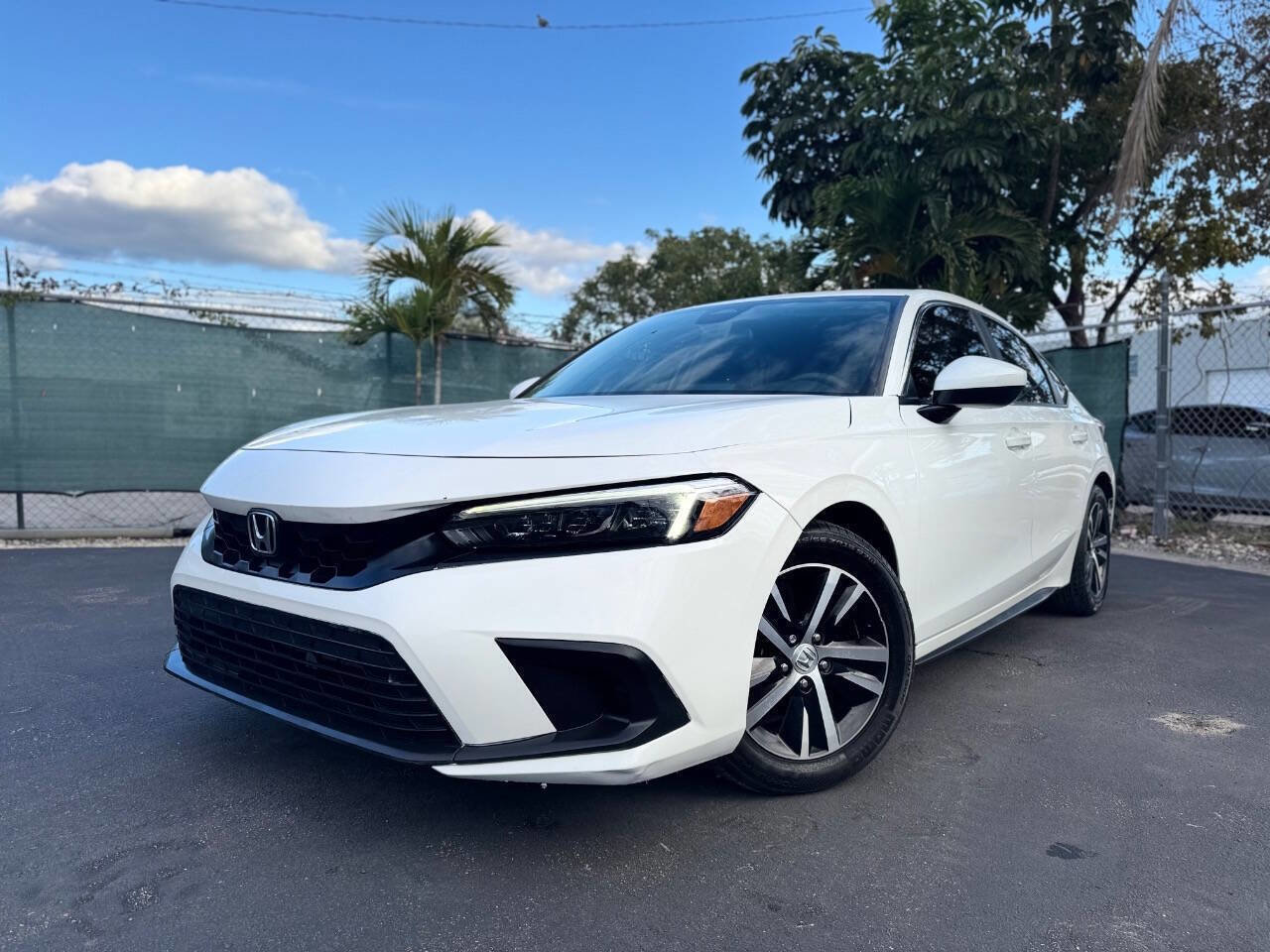 Used 2024 Honda Civic LX image 1