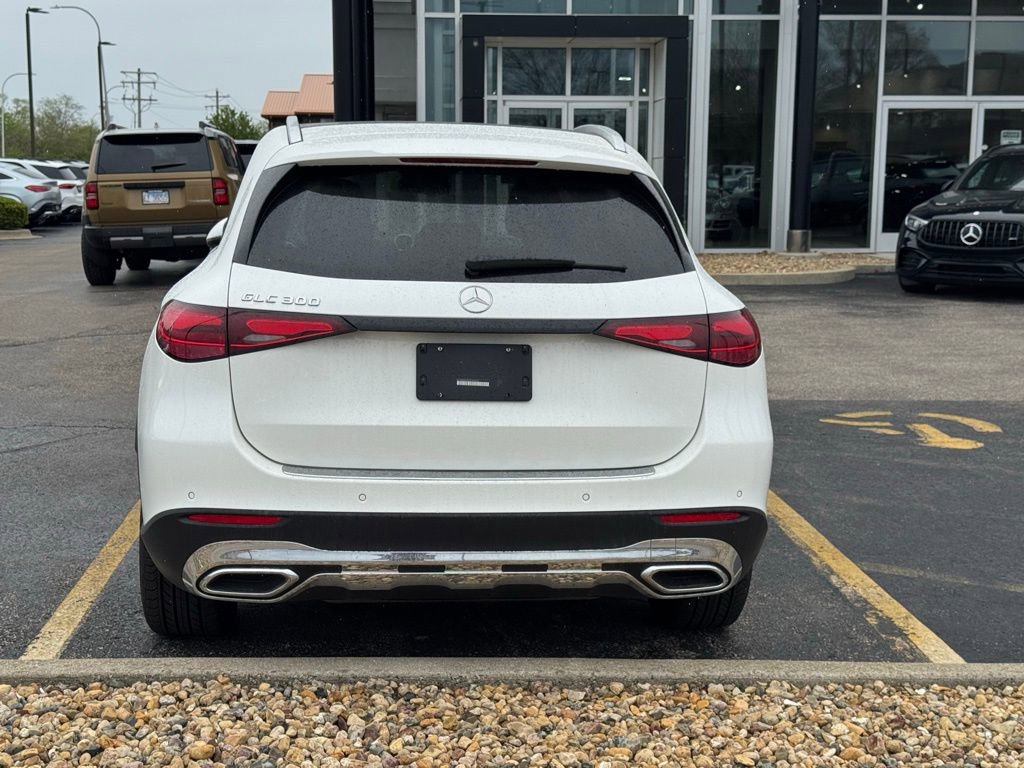 Used 2025 Mercedes-Benz GLC 300 image 5