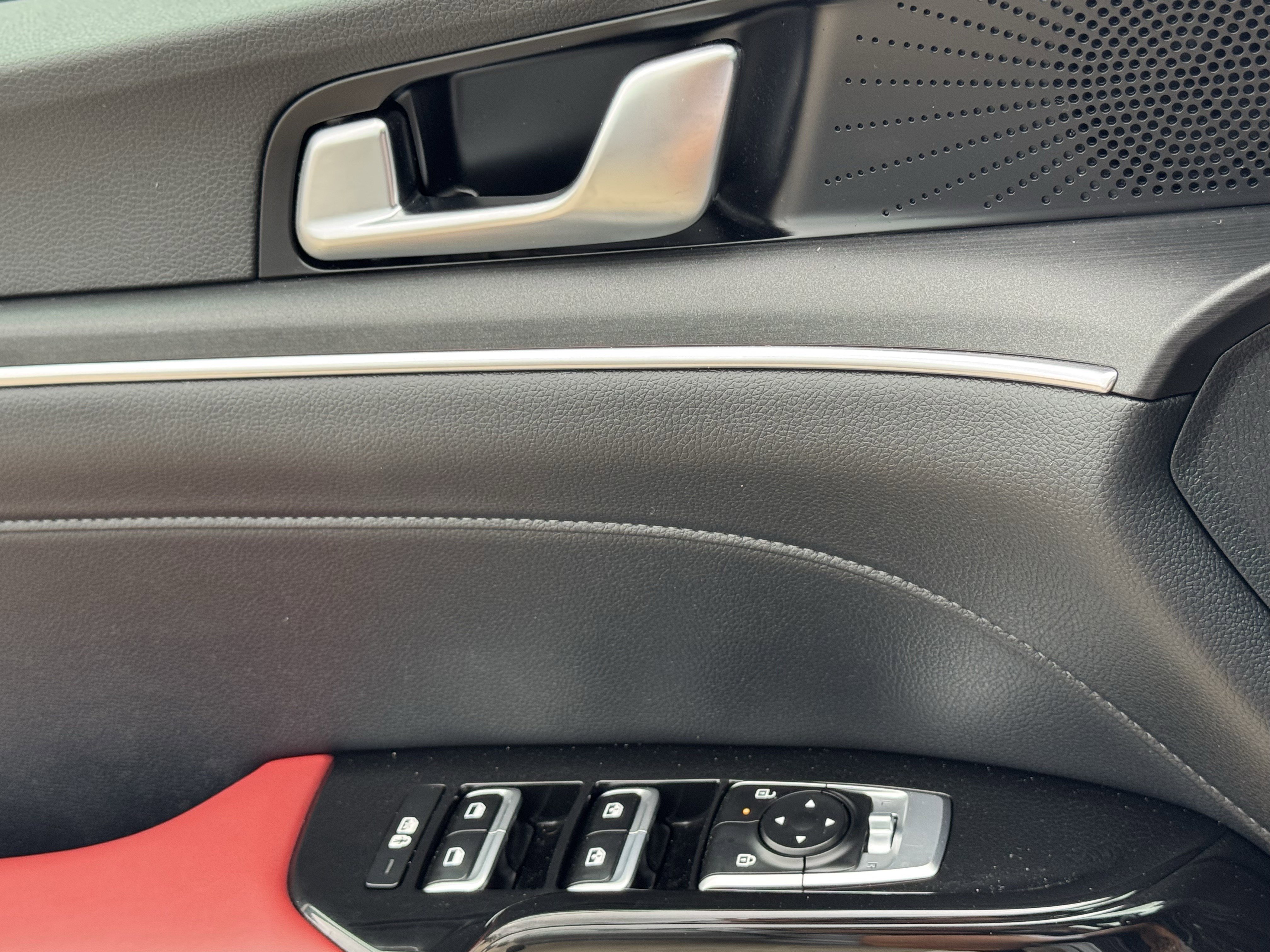 Used 2025 Kia K5 GT-Line w/ GT-Line Premium Package image 29