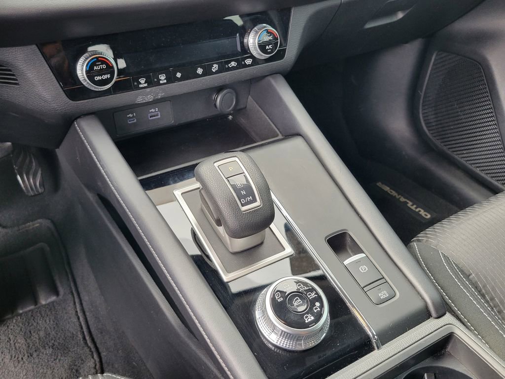 Used 2022 Mitsubishi Outlander ES AWD/4WD image 27