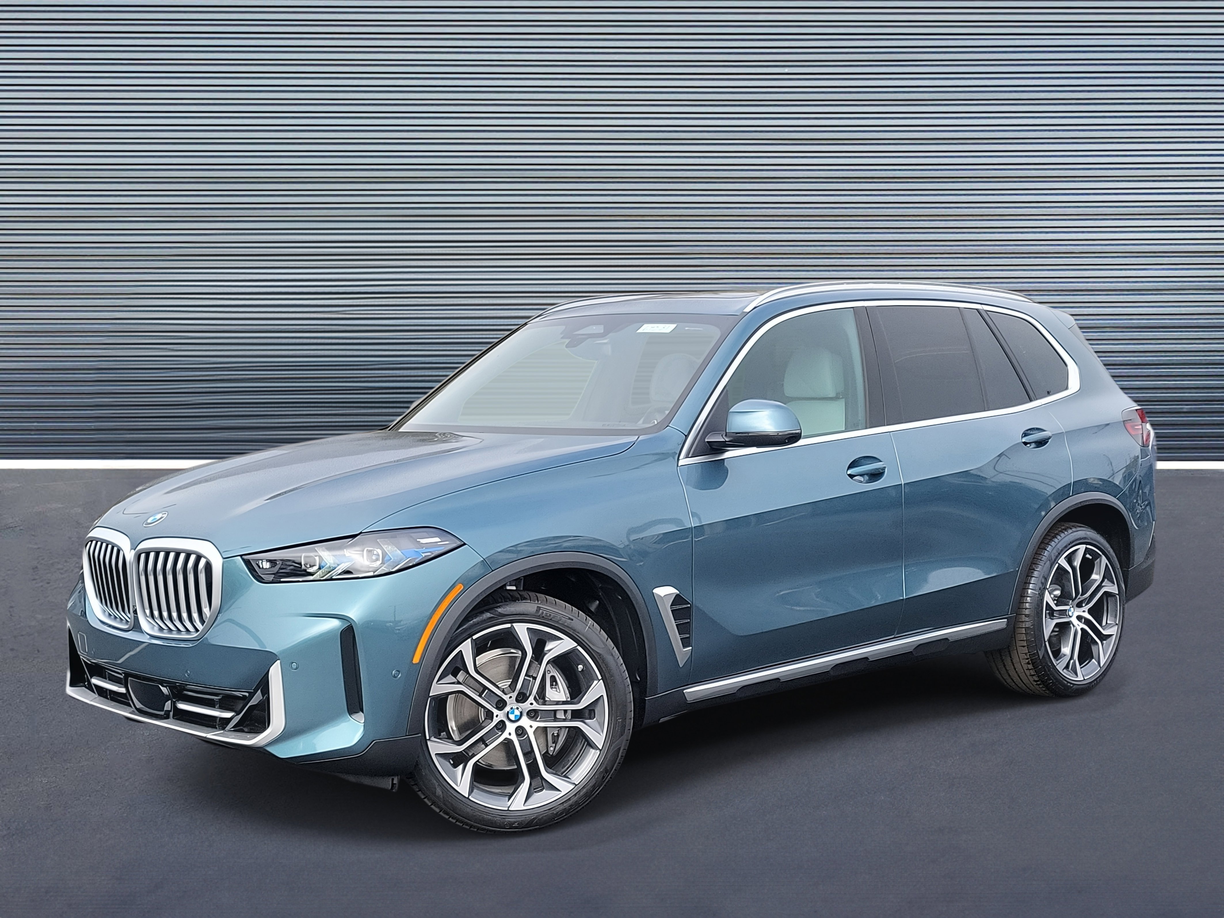 New 2026 BMW X5 xDrive40i w/ Climate Comfort Package AWD/4WD image 1