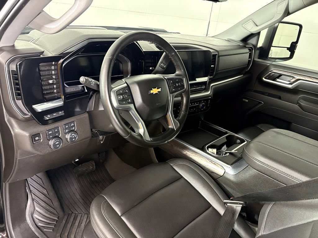 Certified 2025 Chevrolet Silverado 2500 LTZ w/ LTZ Premium Package AWD/4WD image 21