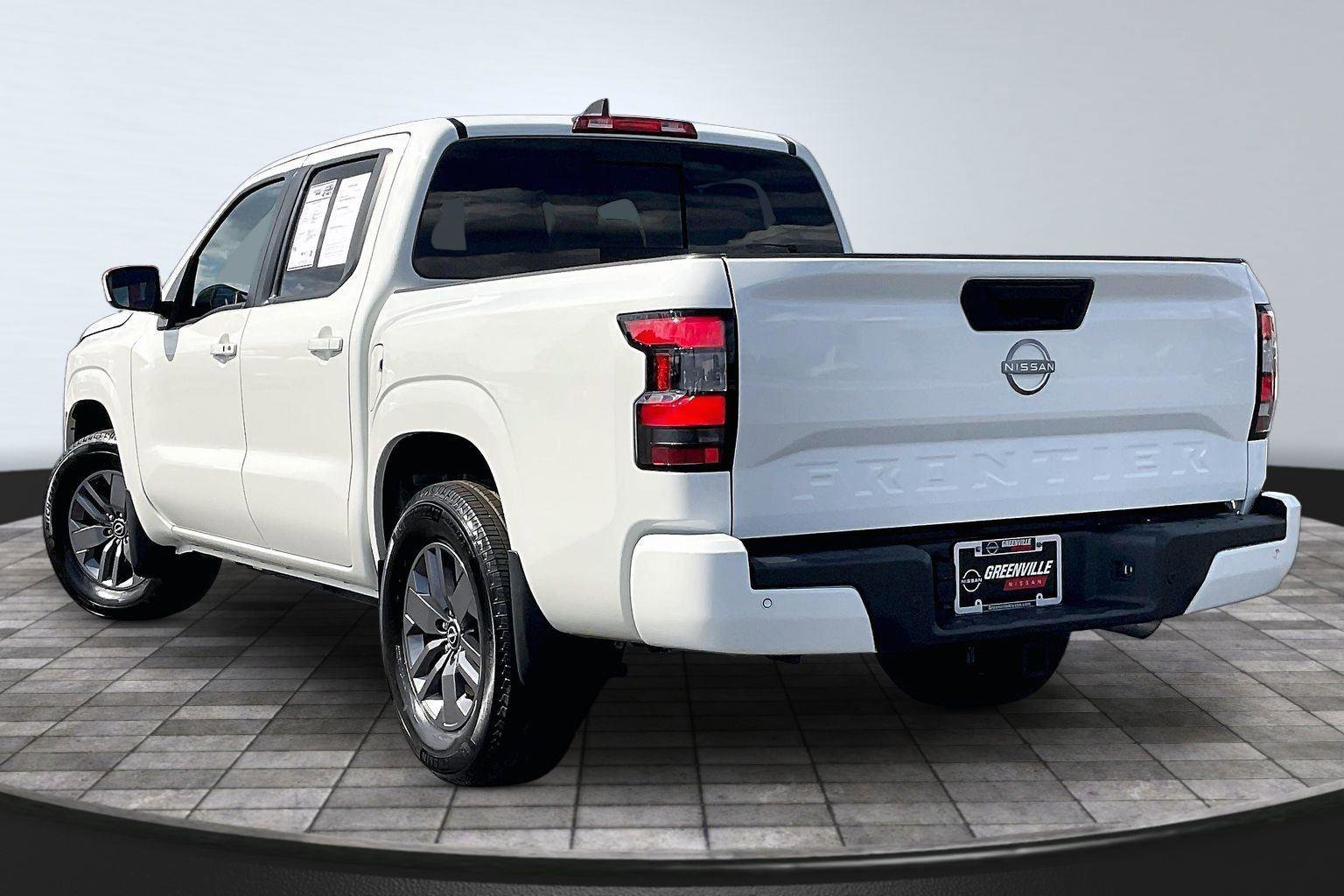 Certified 2025 Nissan Frontier SV w/ SV Convenience Package RWD image 2