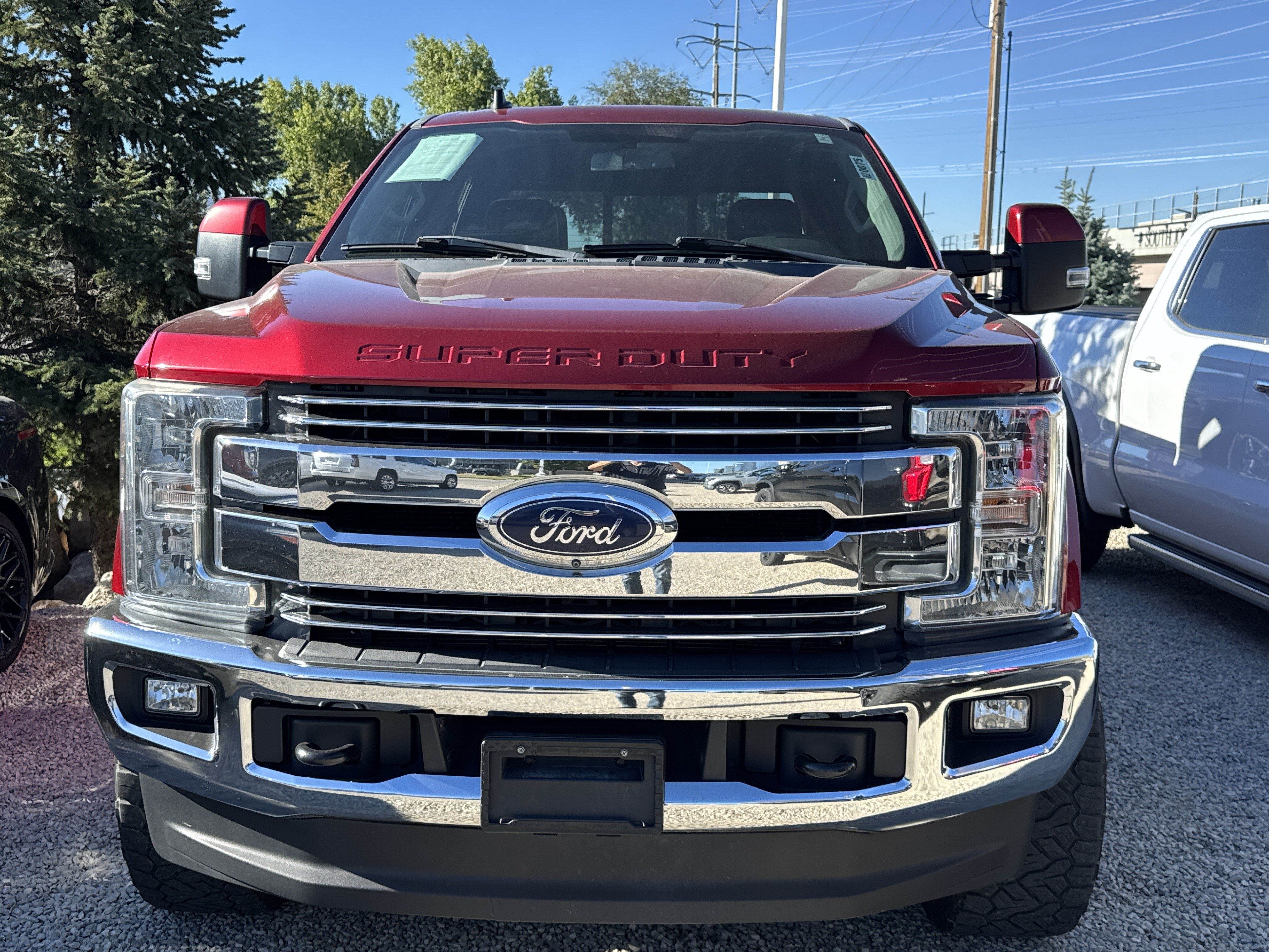 Used 2019 Ford F350 Lariat w/ Lariat Value Package AWD/4WD image 4
