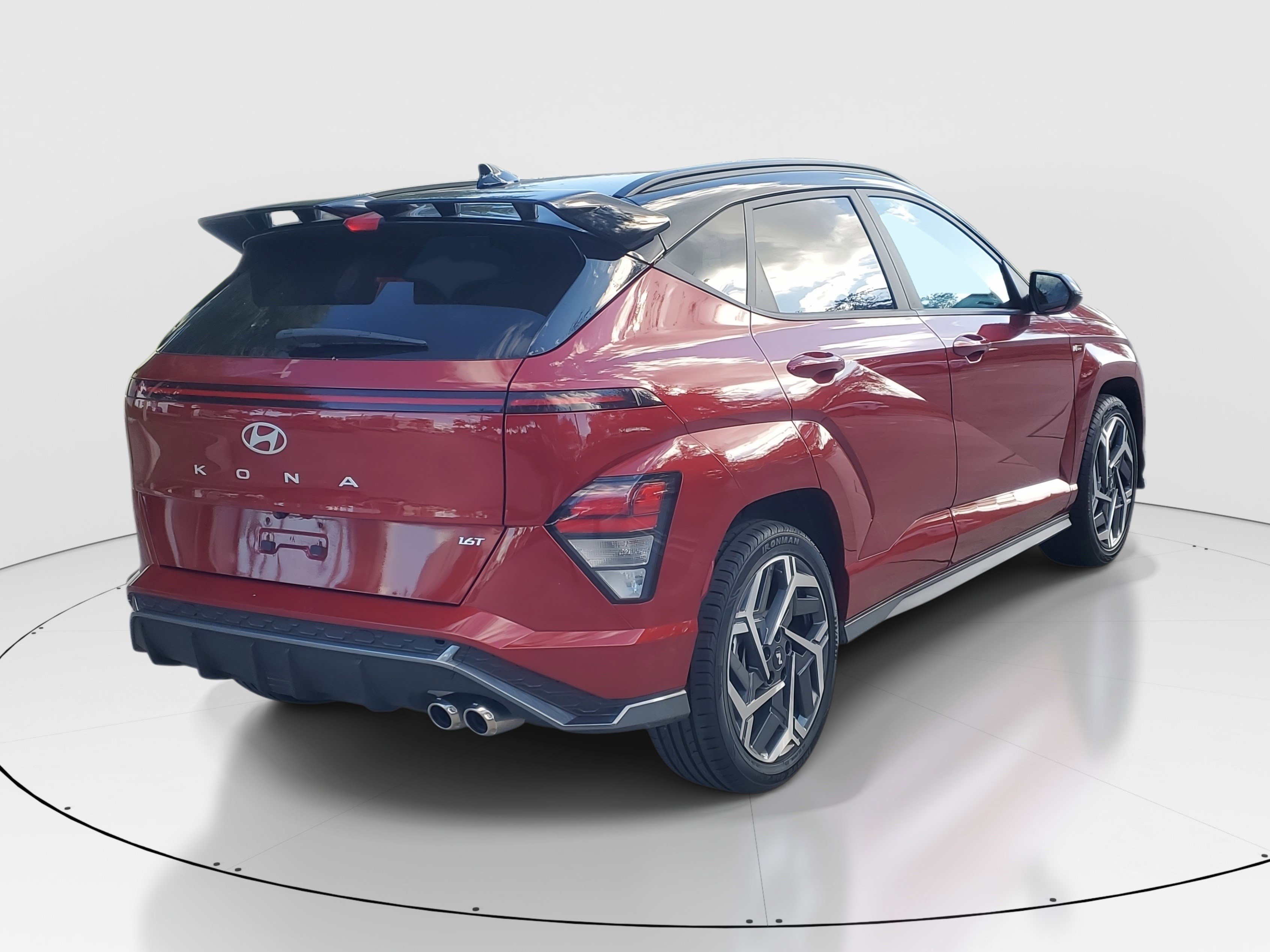 Used 2024 Hyundai Kona N Line image 3