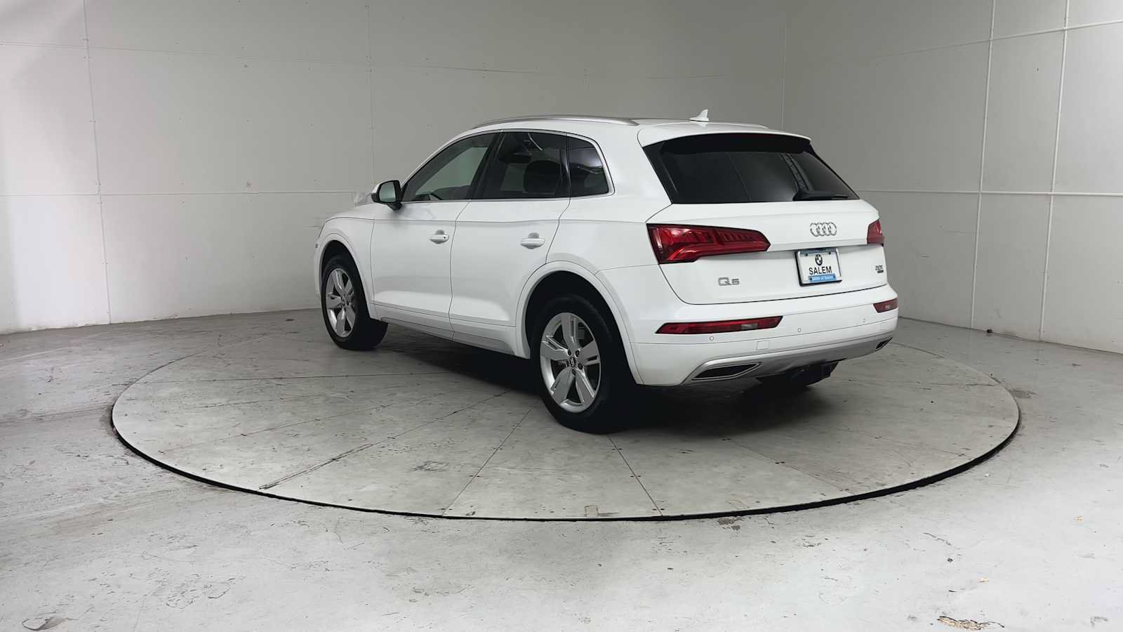 Used 2018 Audi Q5 2.0T Premium Plus AWD/4WD image 3