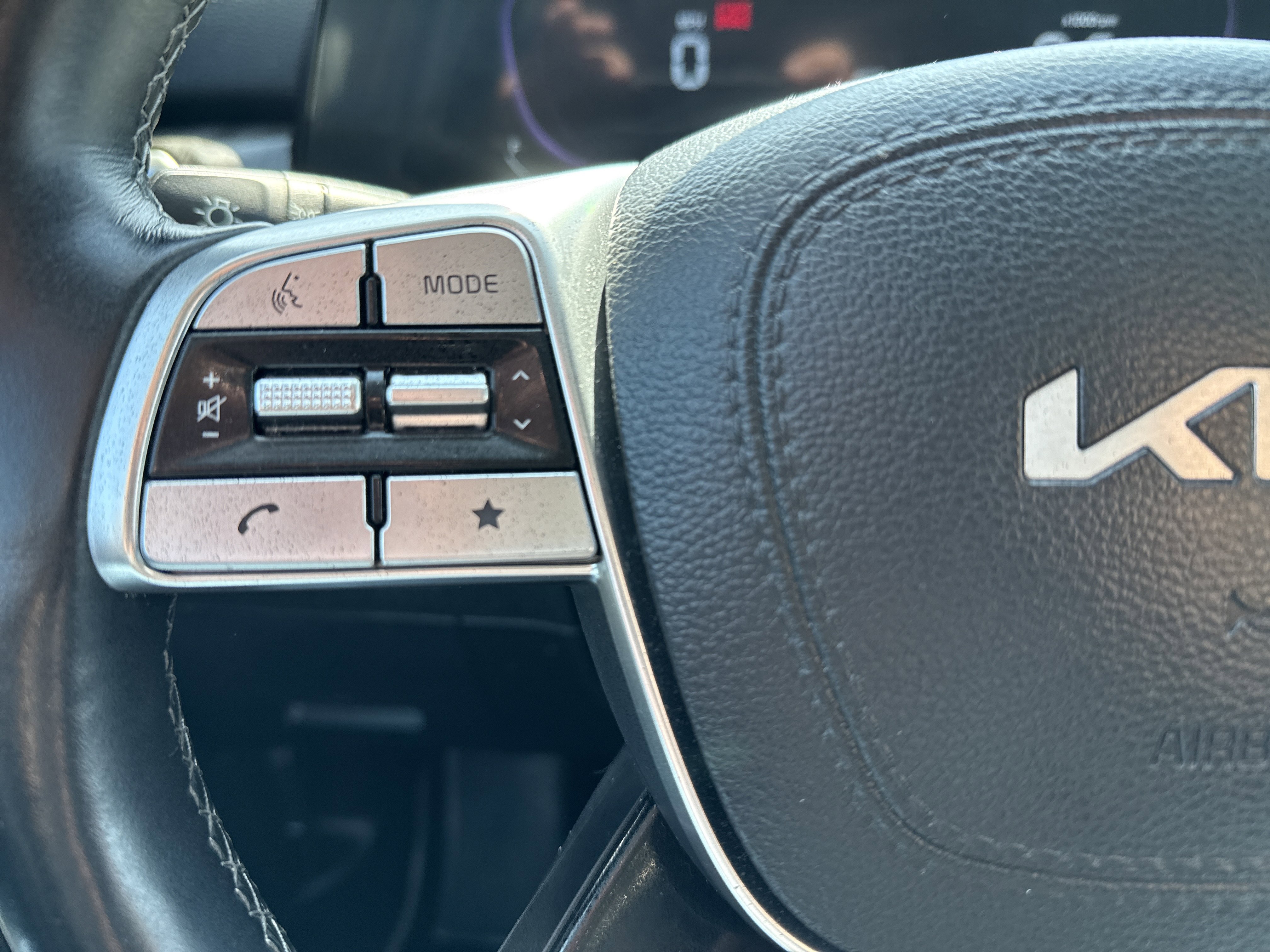 Used 2023 Kia Telluride EX image 21