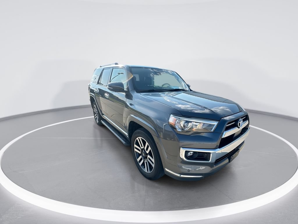 Used 2022 Toyota 4Runner Limited AWD/4WD image 2
