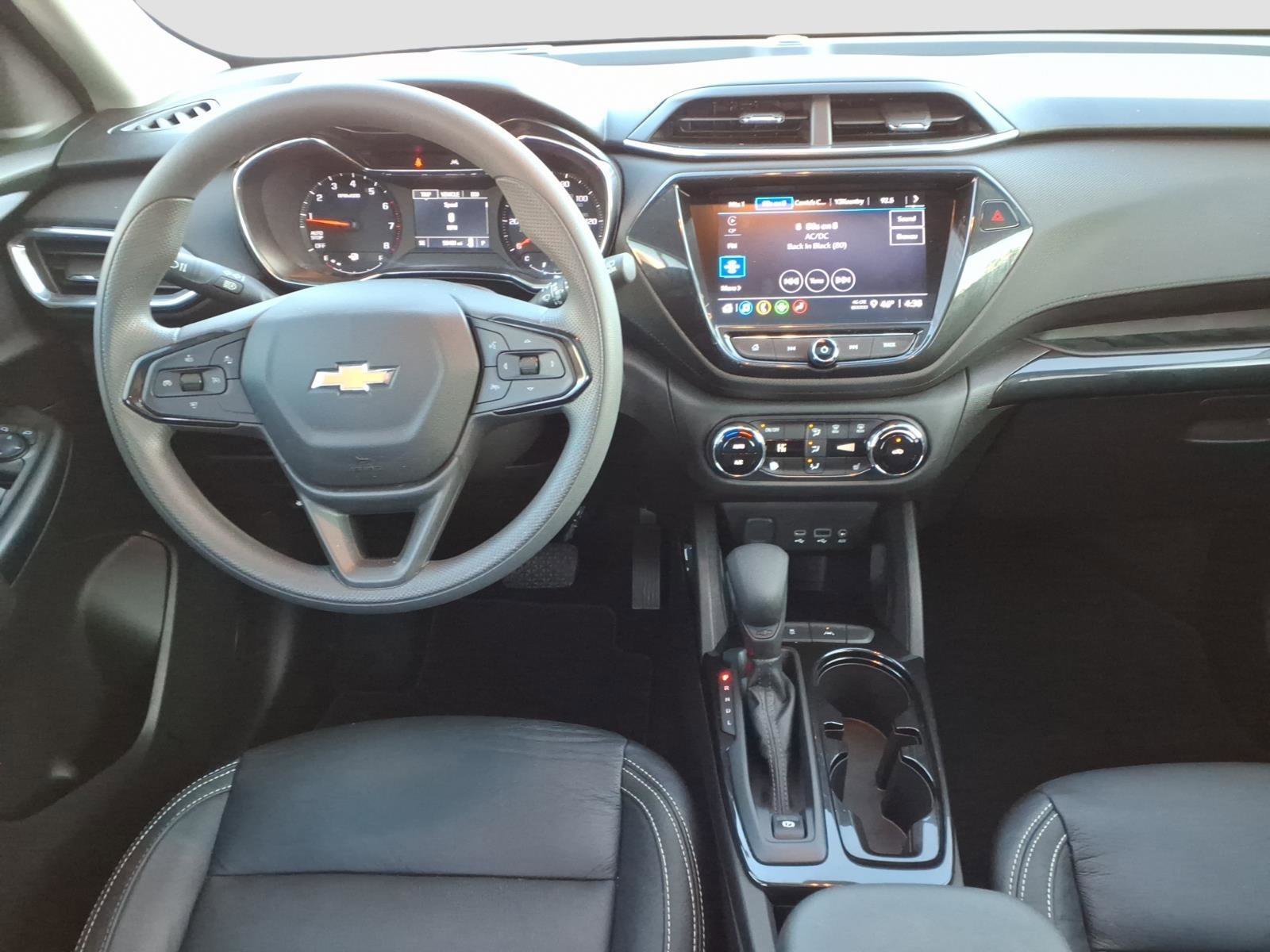 Used 2022 Chevrolet TrailBlazer LT w/ Convenience Package FWD image 9