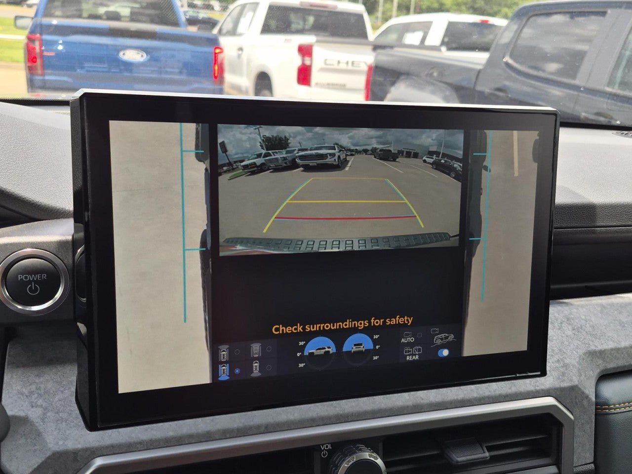 Used 2025 Toyota 4Runner Trailhunter AWD/4WD image 44