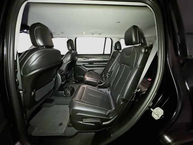 Used 2023 Jeep Grand Cherokee L Limited image 28