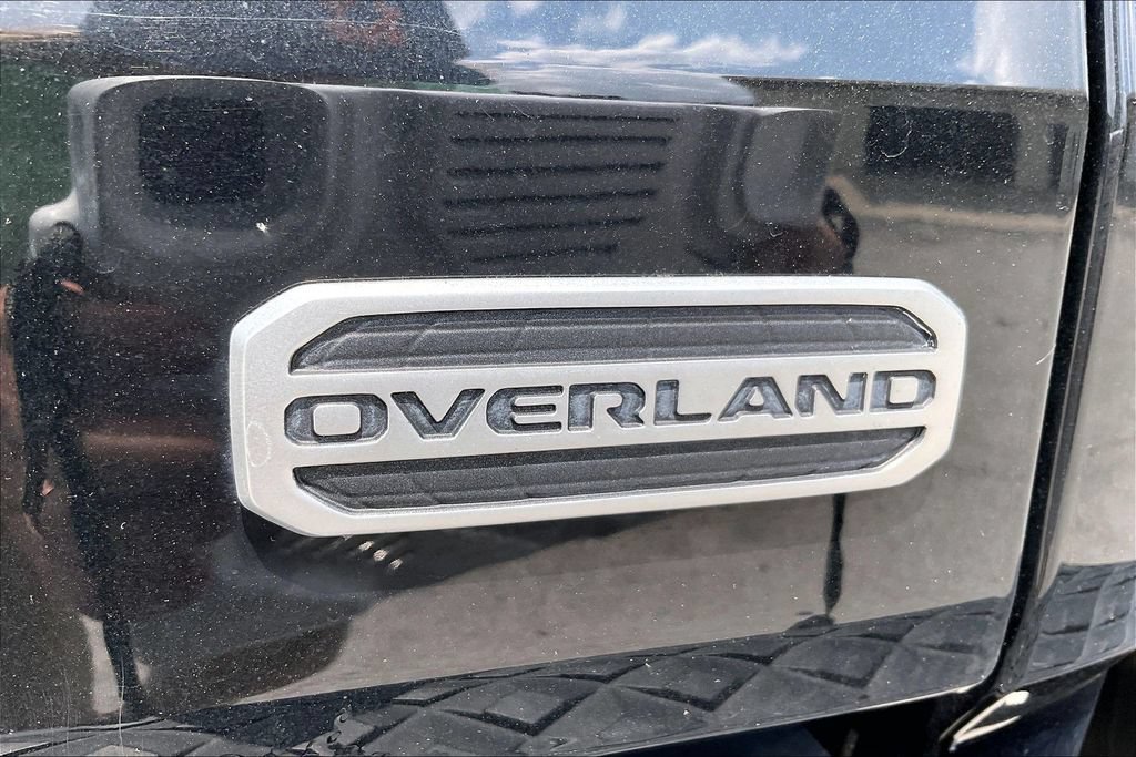 Used 2020 Jeep Gladiator Overland w/ Popular Equipment Package AWD/4WD image 24