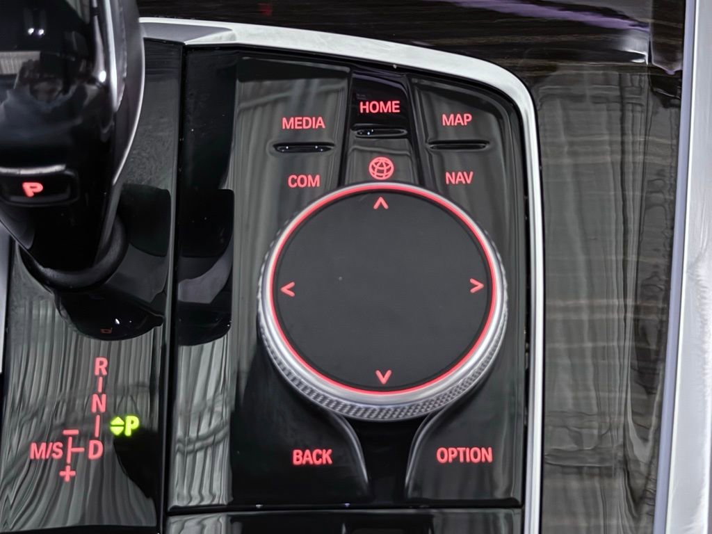 Used 2020 BMW X5 xDrive50i w/ Executive Package image 42