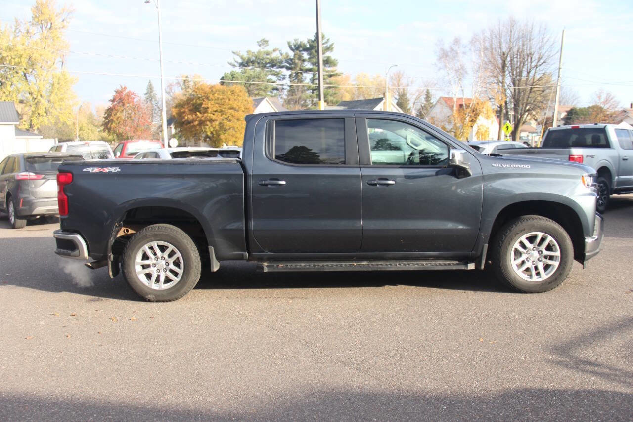 Used 2021 Chevrolet Silverado 1500 LT image 2
