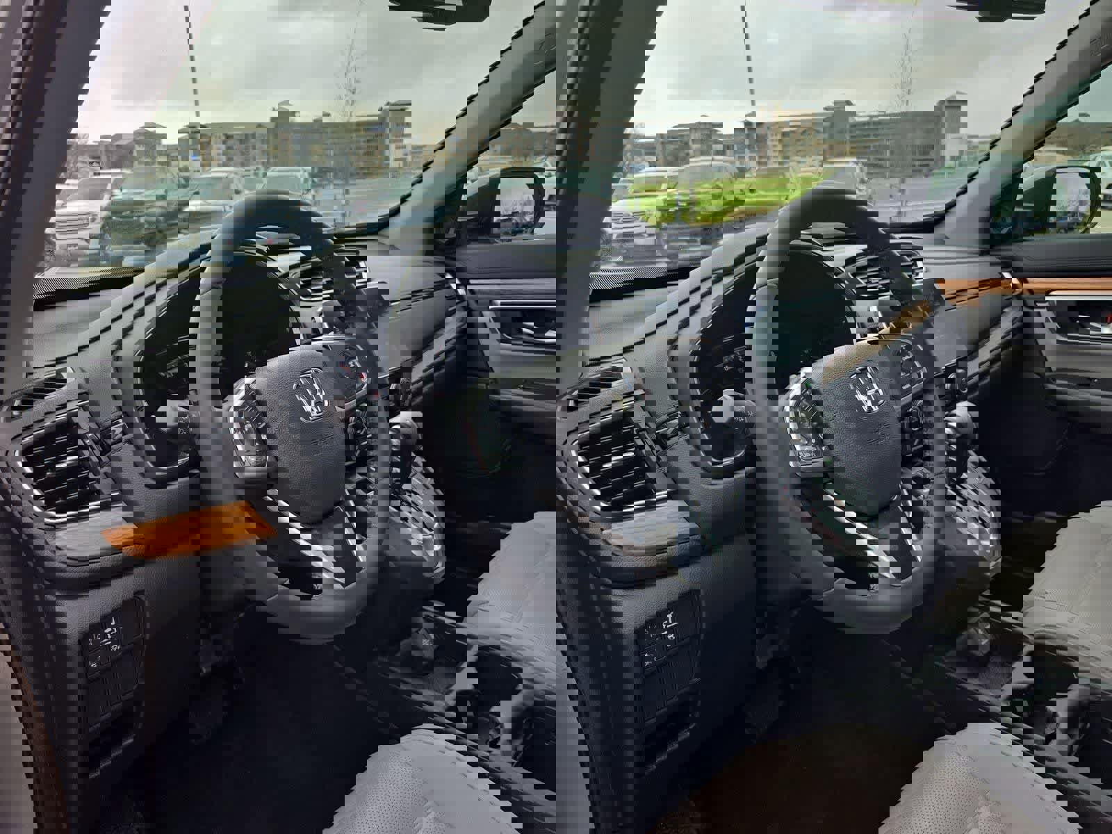 Used 2018 Honda CR-V EX-L image 2