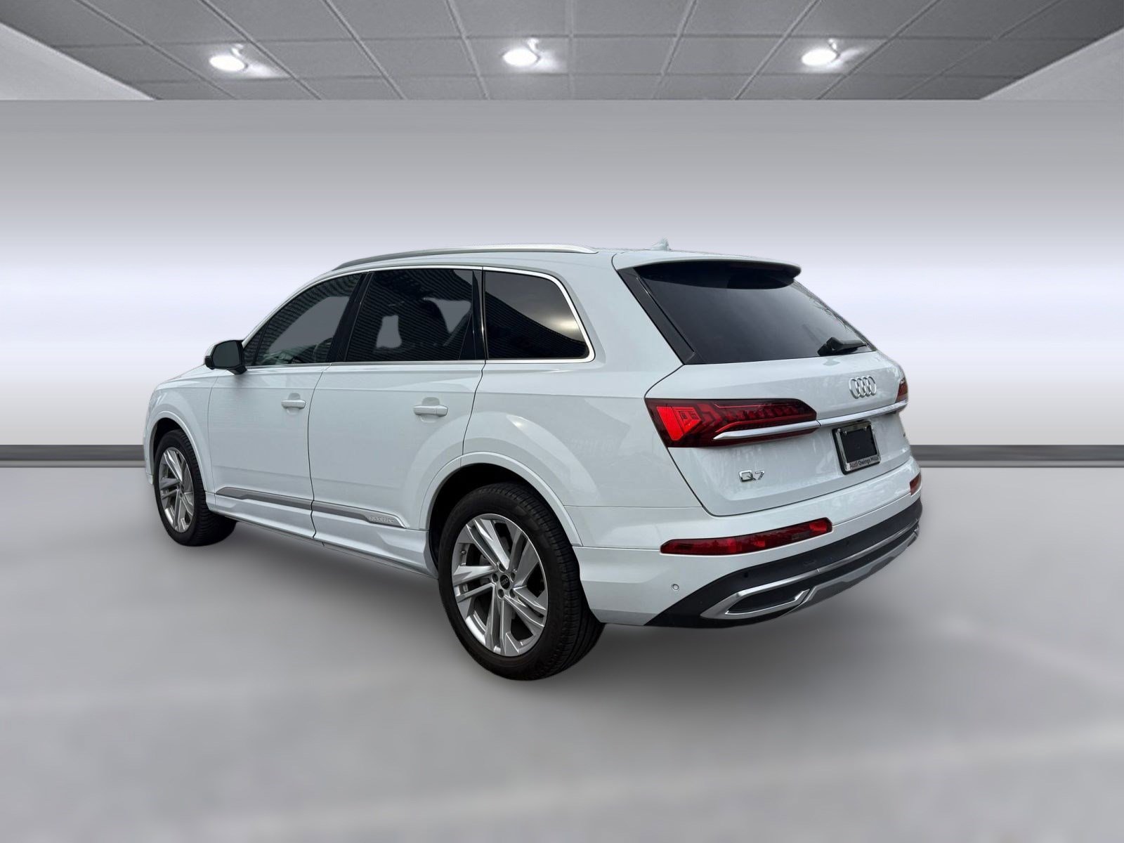Used 2024 Audi Q7 3.0T Premium Plus image 3