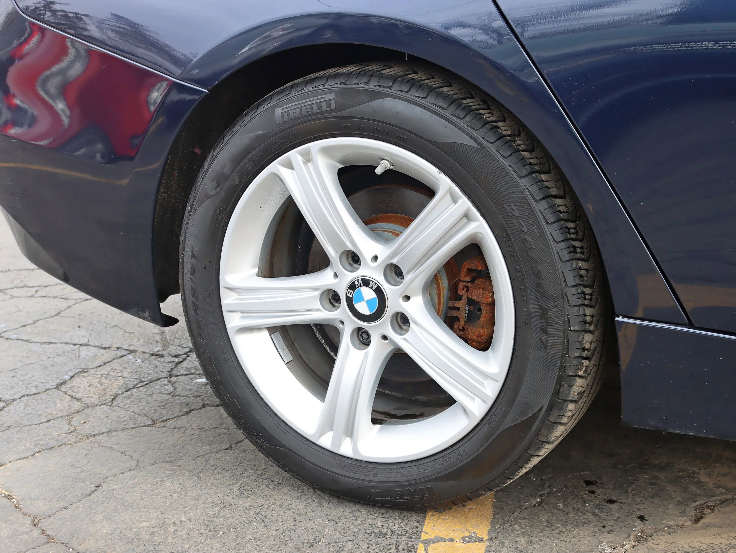Used 2015 BMW 328i xDrive Wagon AWD/4WD image 6