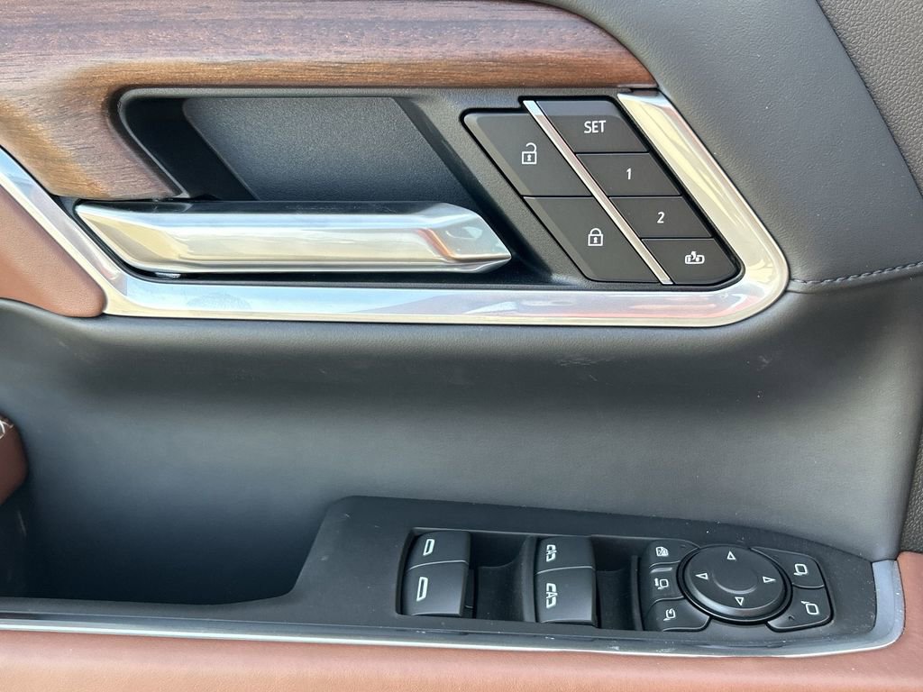 New 2025 GMC Sierra 3500 Denali Ultimate image 24