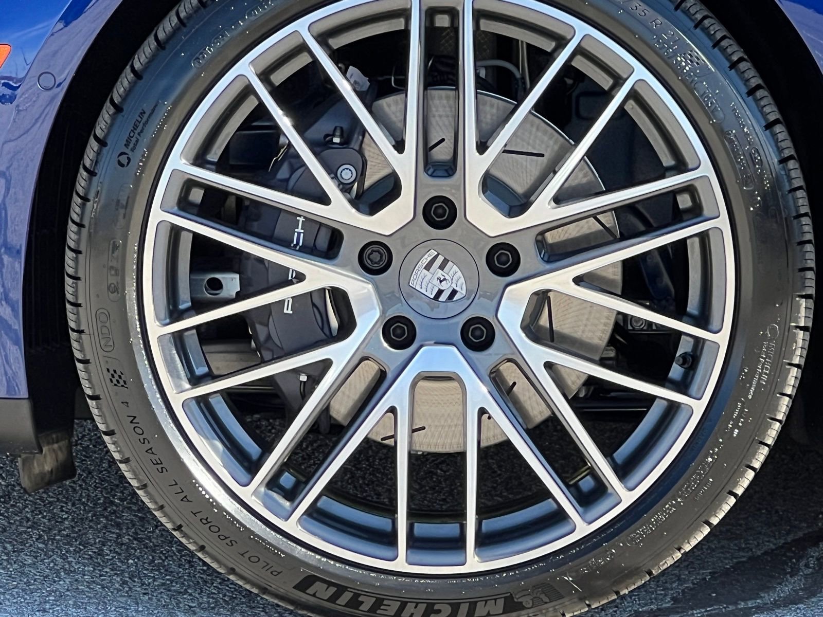 New 2026 Porsche Panamera 4 image 12