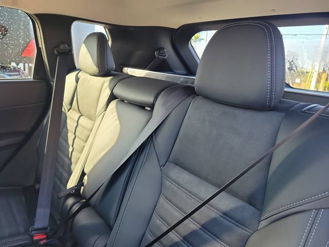 New 2026 Mitsubishi Outlander SE FWD image 13