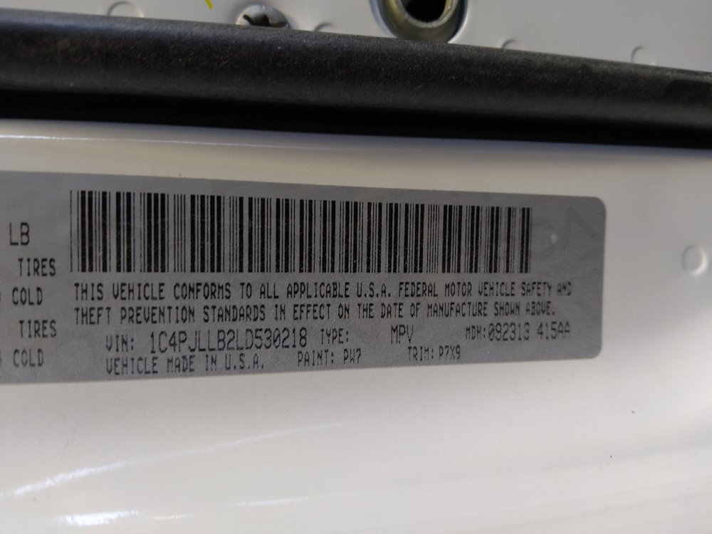 Used 2020 Jeep Cherokee Latitude Plus image 33