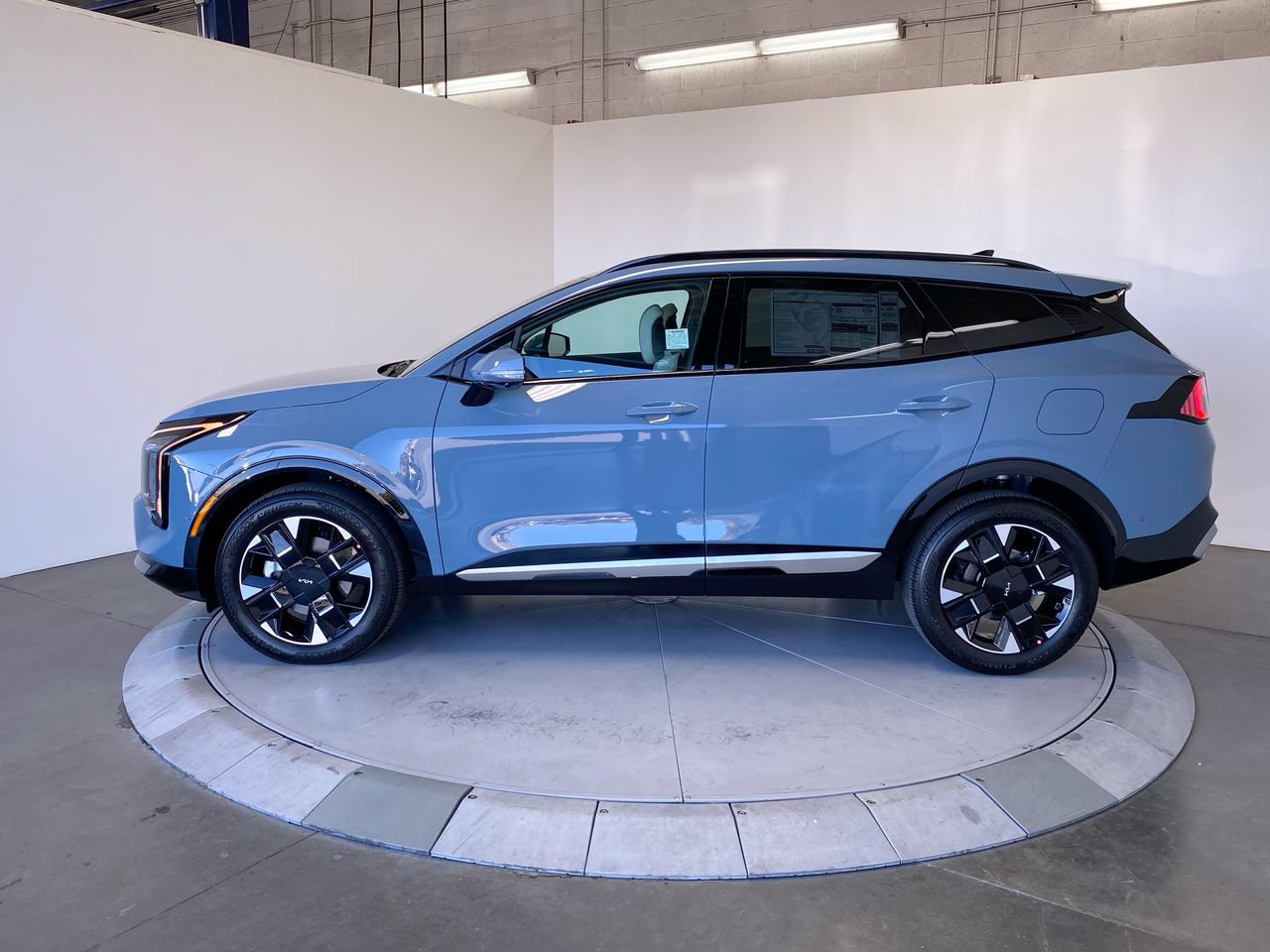 New 2027 Kia Sportage SX Prestige AWD/4WD image 2