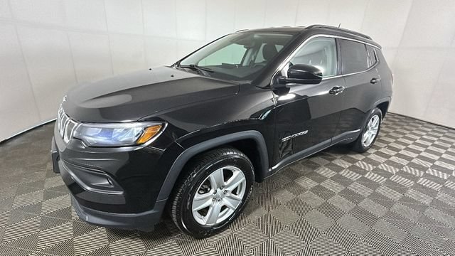 Used 2022 Jeep Compass Latitude FWD image 6