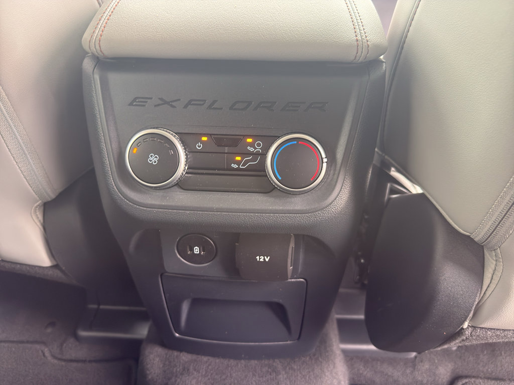 Certified 2025 Ford Explorer Active w/ Active Comfort Package AWD/4WD image 20