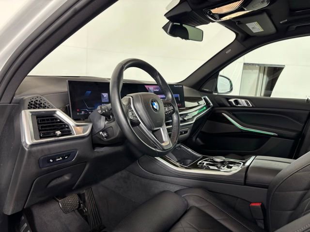 Used 2024 BMW X5 xDrive40i w/ Premium Package image 9