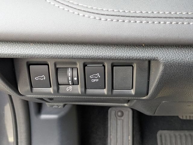 Used 2024 Subaru Outback Limited AWD/4WD image 25
